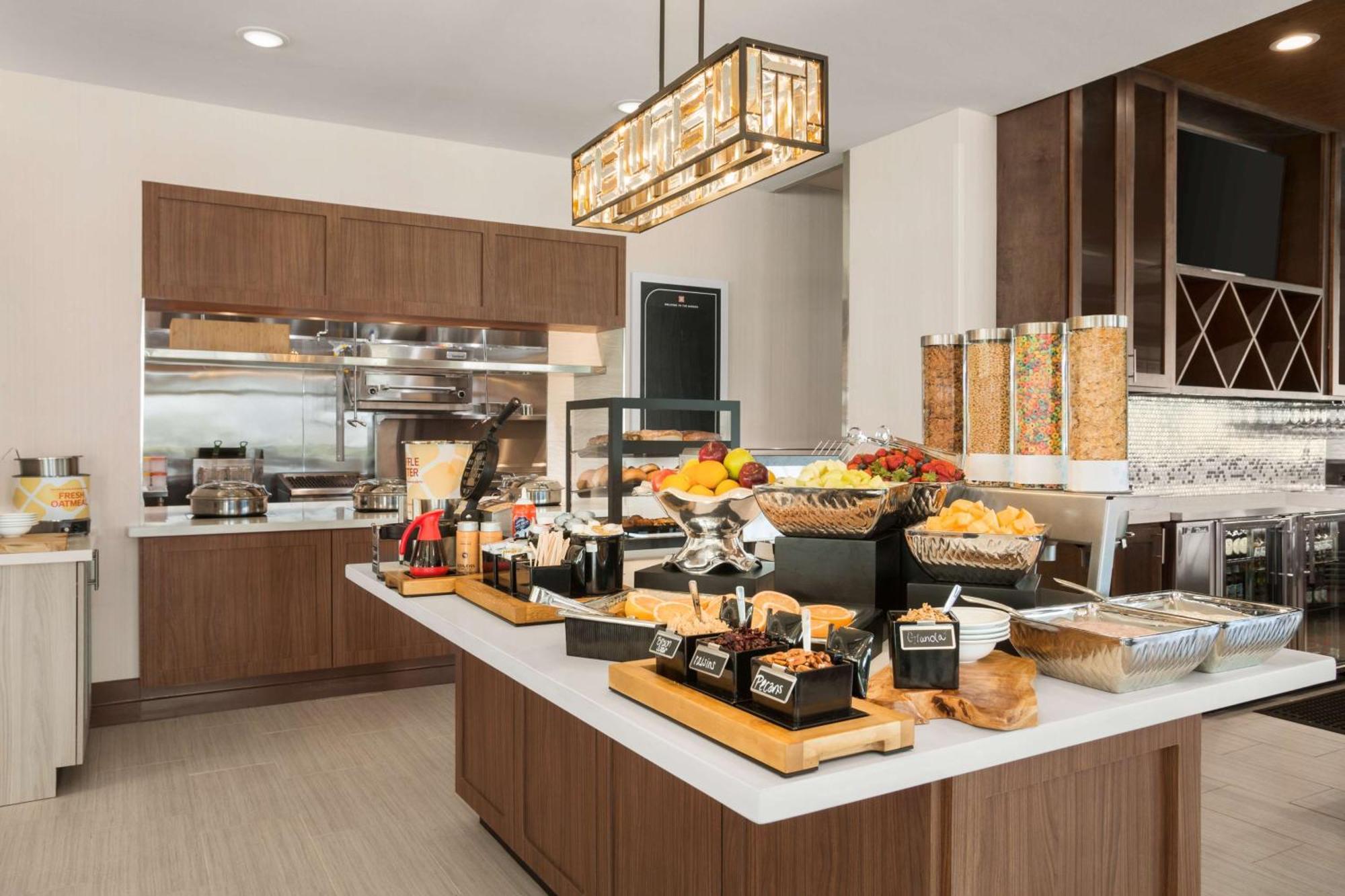 Hilton Garden Houston-baytown Hotel