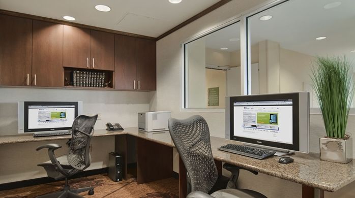 Hilton Garden Houston-baytown 3*